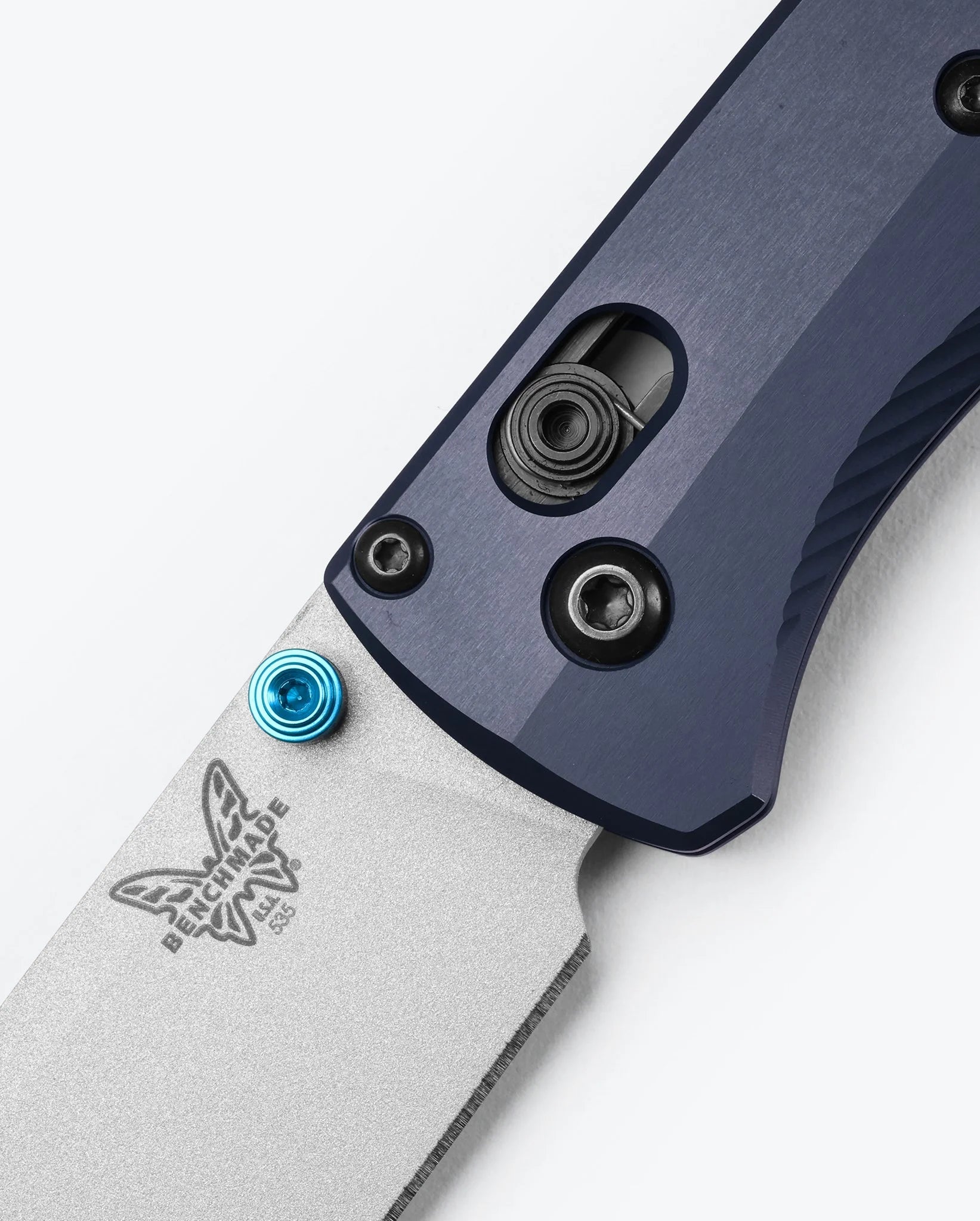 BENCHMADE BUGOUT CRATER BLUE - 535SL-13