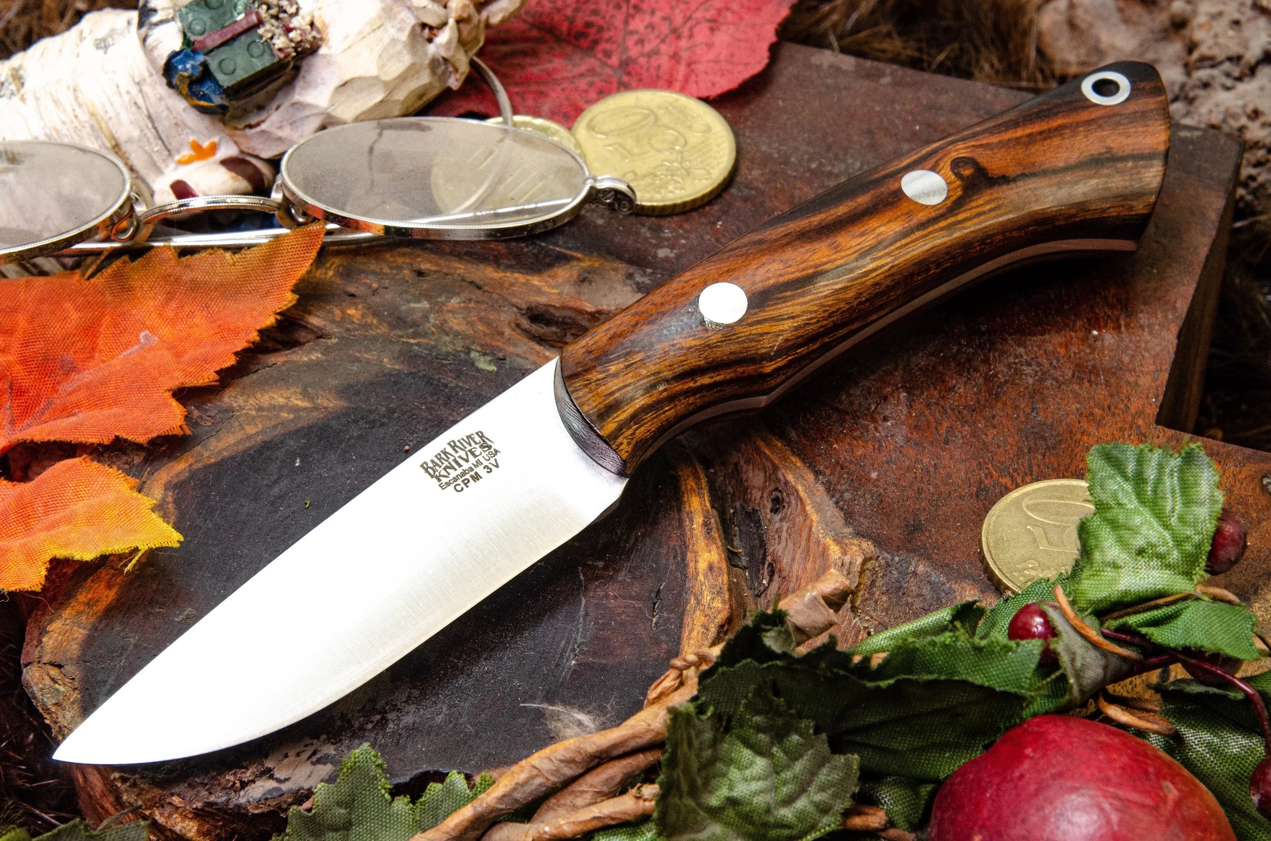 Bark River Knives Featherweight Fox River - Desert Ironwood #3 - Black Liners - CPM 3V