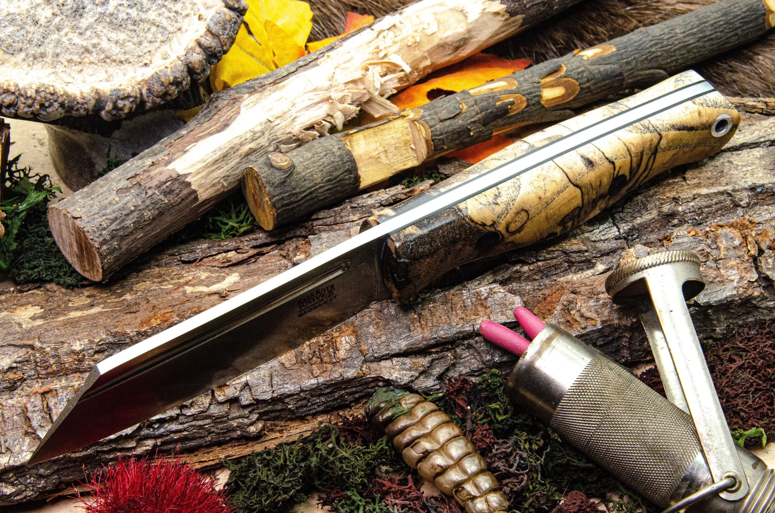Bark River Knives Taskmaster - Spalted Hackberry Burl #1 - Black Liner - MagnaCut